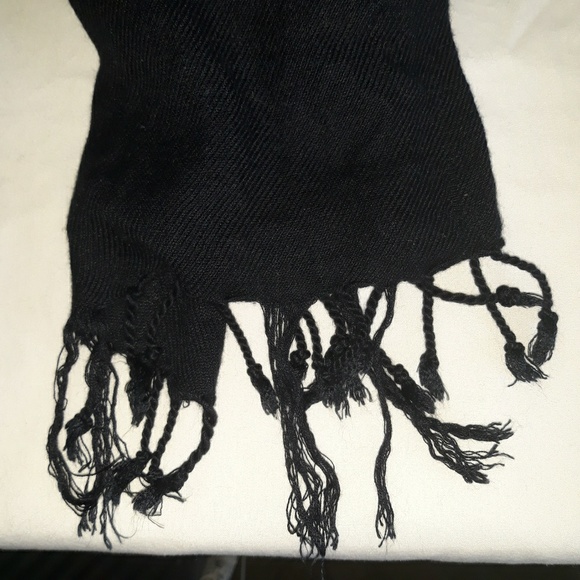 APT. 9 Black Scarf - Picture 2 of 4